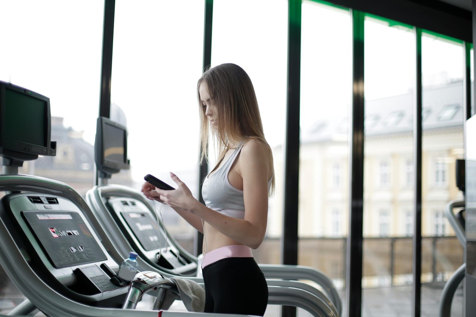 Who Truly Makes the World’s Best Gym Equipment? Unpacking Top Brands & Quality